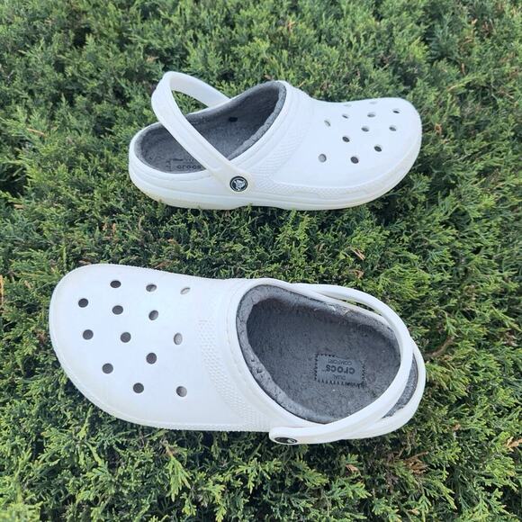 Crocs‎ Classic Lined Clogs White Unisex Size M8 W10 Sandals - Picture 3 of 11